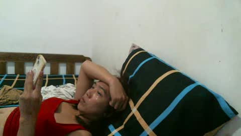 Snapshot of newest_star69 chatting on January 2025 09:08:01 AM Lucy Pearl online show from January 2025 09:08:01 AM