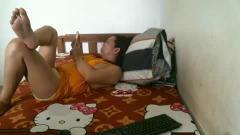 Snapshot of newest_star69 chatting on January 2025 05:42:02 AM Lucy Pearl online show from January 2025 05:42:02 AM