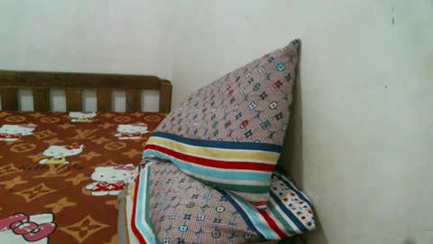 Snapshot of newest_star69 chatting on January 2025 02:12:02 AM Lucy Pearl online show from January 2025 02:12:02 AM