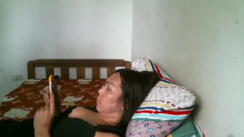 Snapshot of newest_star69 chatting on January 2025 04:06:01 AM Lucy Pearl online show from January 2025 04:06:01 AM