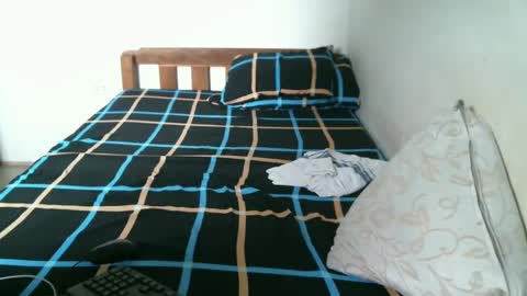 Snapshot of newest_star69 chatting on February 2025 07:23:01 AM Lucy Pearl online show from February 2025 07:23:01 AM