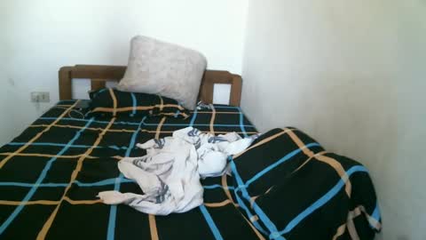 Snapshot of newest_star69 chatting on March 2025 07:43:02 AM Lucy Pearl online show from March 2025 07:43:02 AM