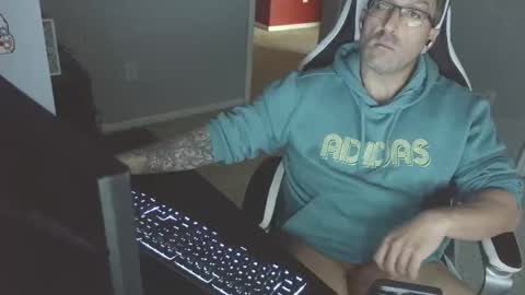 Snapshot of newevo chatting on October 2025 06:23:01 PM newevo online show from October 2025 06:23:01 PM