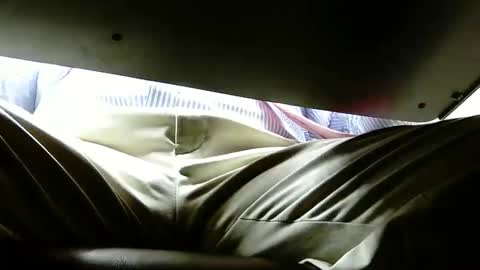 Snapshot of newtothis1015 chatting on November 2025 11:04:02 PM Daring online show from November 2025 11:04:02 PM