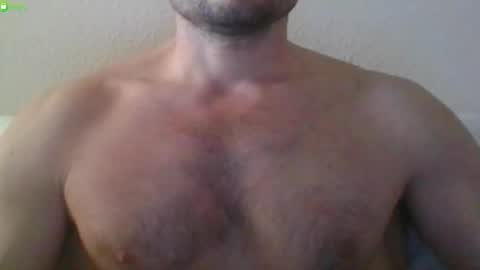 Snapshot of newtyguy90 chatting on February 2026 09:40:01 AM newtyguy90 online show from February 2026 09:40:01 AM