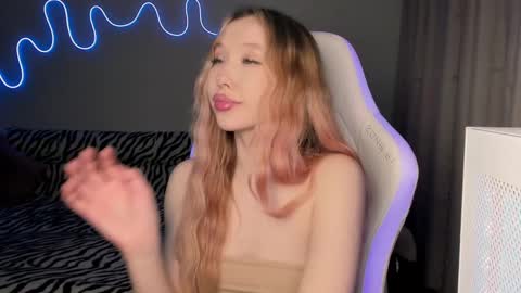 Snapshot of neyrmina chatting on February 2025 04:21:01 PM Mina online show from February 2025 04:21:01 PM