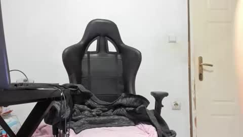 Shinobu Koch online show from December 2025 07:03:02 AM