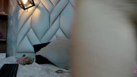 Milena online show from March 2025 05:06:02 PM