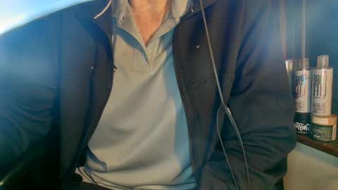 Snapshot of nfgwholoves2cum chatting on February 2025 02:17:01 AM NFG Nice Friendly Guy Dick online show from February 2025 02:17:01 AM