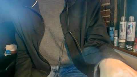 Snapshot of nfgwholoves2cum chatting on February 2025 12:16:01 AM NFG Nice Friendly Guy Dick online show from February 2025 12:16:01 AM