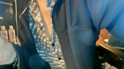 Snapshot of nfgwholoves2cum chatting on March 2025 12:00:02 AM NFG Nice Friendly Guy Dick online show from March 2025 12:00:02 AM