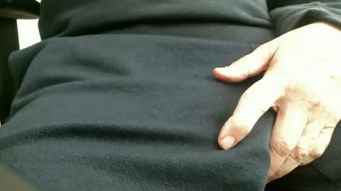 ngurth online show from December 2025 05:52:01 PM