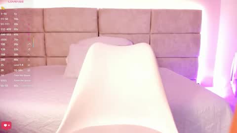 Nia online show from February 2026 12:10:02 PM