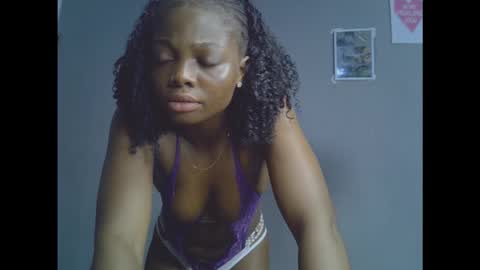 Niababy5 online show from January 2026 02:32:02 PM