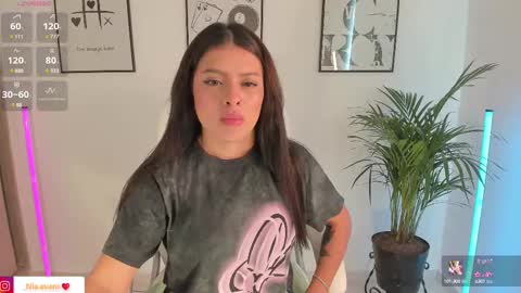 Nia online show from March 2025 09:03:01 PM