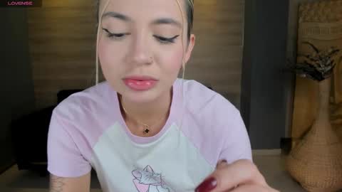 SQUIRTER DOLL    online show from October 2025 08:07:01 PM