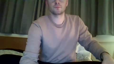 Snapshot of niallthewanderer chatting on December 2024 11:50:02 PM niallthewanderer online show from December 2024 11:50:02 PM