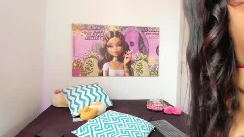 Snapshot of nianoretti chatting on October 2025 04:42:01 PM Nia online show from October 2025 04:42:01 PM