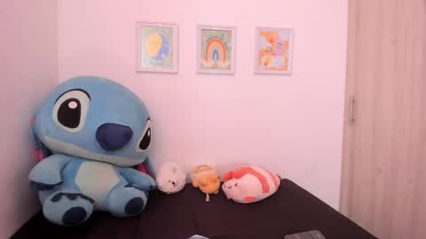  Nia  online show from March 2026 04:28:02 PM