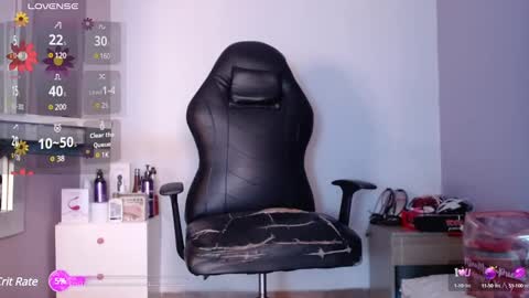 Snapshot of niawk_ chatting on February 2025 12:05:02 PM Niawk online show from February 2025 12:05:02 PM