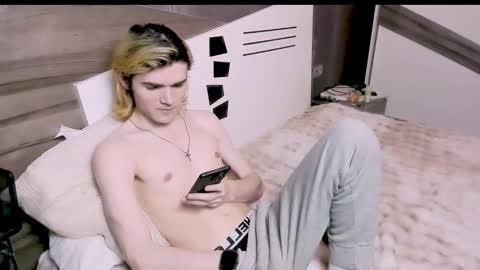 Nick PVT is open FanslyTwitter - Nic kycb online show from March 2026 06:02:02 PM