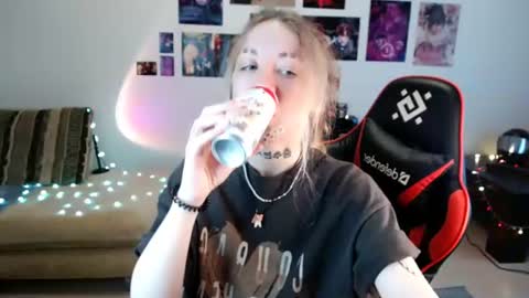 Snapshot of nica_kawaii chatting on June 2026 01:37:01 PM nica_kawaii online show from June 2026 01:37:01 PM