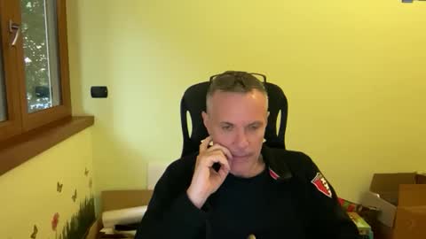 Snapshot of niceshy_71 chatting on October 2025 04:46:01 PM Andrew online show from October 2025 04:46:01 PM