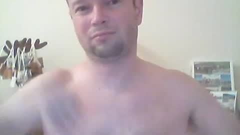 nick1990b online show from December 2025 06:47:01 PM