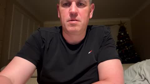 nick578320 online show from November 2025 01:58:01 PM