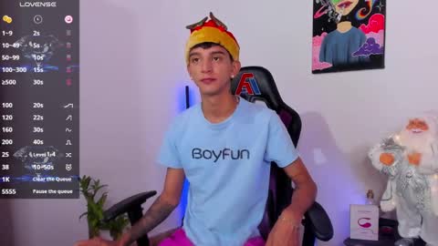 Frank online show from December 2024 11:30:01 PM