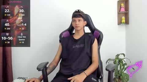 Frank online show from September 2025 09:49:02 PM