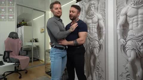 Snapshot of nick_howlenxx chatting on December 2025 12:56:01 PM nick_howlenxx online show from December 2025 12:56:01 PM