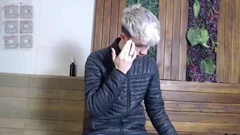 Nick  online show from November 2025 12:05:02 PM