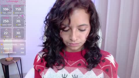 Snapshot of nickeymoon chatting on December 2024 02:25:01 AM Nicole Silvermoon online show from December 2024 02:25:01 AM