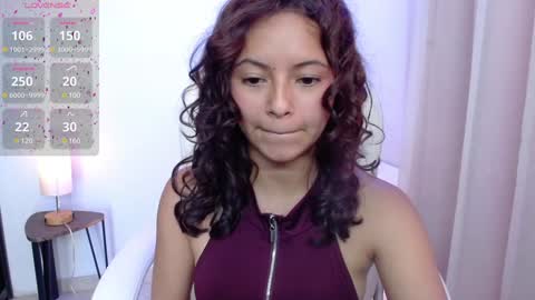 Snapshot of nickeymoon chatting on January 2025 08:47:01 PM Nicole Silvermoon online show from January 2025 08:47:01 PM