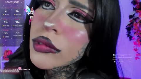   Help me reach 100 thumbs up online show from November 2025 06:38:02 AM