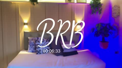 Your baby Nicol  online show from October 2025 01:11:01 PM