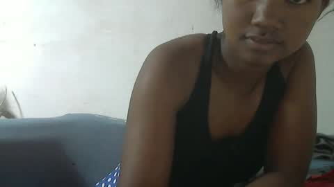 Snapshot of nickiqqyuu chatting on May 2026 11:46:02 PM nickiqqyuu online show from May 2026 11:46:02 PM