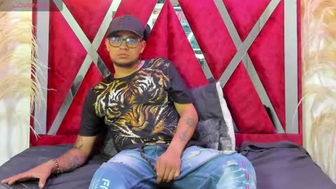 nickk_jonson online show from April 2026 01:06:02 PM
