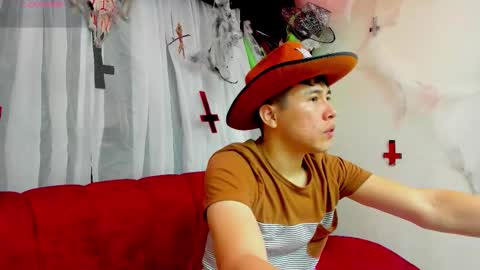 Snapshot of nickk_wolff chatting on October 2025 01:39:01 PM Nickk Wolff online show from October 2025 01:39:01 PM