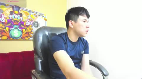 Snapshot of nickk_wolff chatting on November 2025 08:35:01 AM Nickk Wolff online show from November 2025 08:35:01 AM