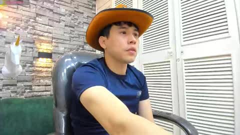 Snapshot of nickk_wolff chatting on November 2025 03:51:02 AM Nickk Wolff online show from November 2025 03:51:02 AM