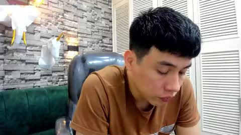 Snapshot of nickk_wolff chatting on December 2025 04:39:01 AM Nickk Wolff online show from December 2025 04:39:01 AM