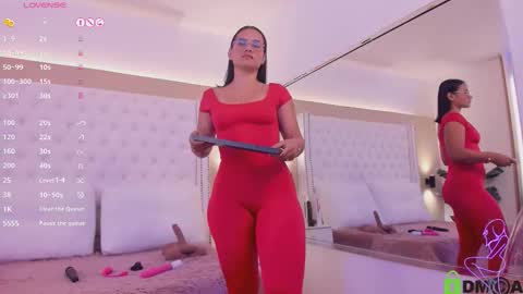 nickky online show from December 2025 01:40:02 PM