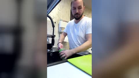 Julian online show from February 2026 09:42:01 PM