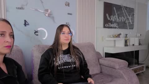 nicky_as online show from April 2026 01:09:02 PM