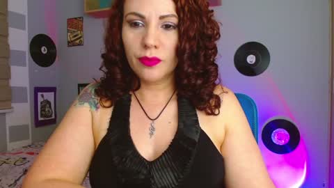 Snapshot of nicky_lucy_m chatting on January 2025 05:16:02 AM lucy online show from January 2025 05:16:02 AM