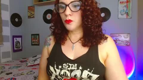 Snapshot of nicky_lucy_m chatting on February 2025 02:56:02 AM lucy online show from February 2025 02:56:02 AM