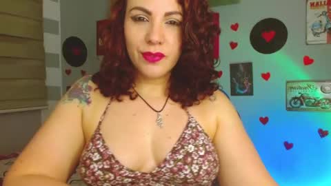 Snapshot of nicky_lucy_m chatting on February 2025 01:52:02 AM lucy online show from February 2025 01:52:02 AM