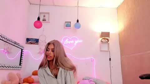 Snapshot of nicky_teem chatting on March 2025 11:25:02 AM nicky_teem online show from March 2025 11:25:02 AM